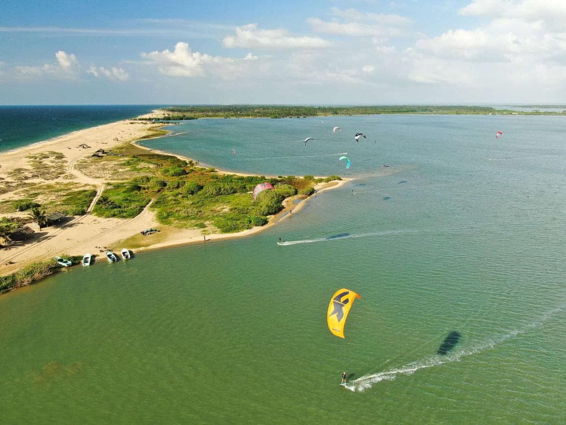 Kitesurfing on Kalpitiya Lagoon Sri Lanka