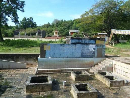 Kanniya Hot Springs near Trincomalee